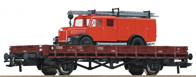 Flat car loaded with Fire truck Steyr 586<br /><a href='images/pictures/Roco/224808.jpg' target='_blank'>Full size image</a>